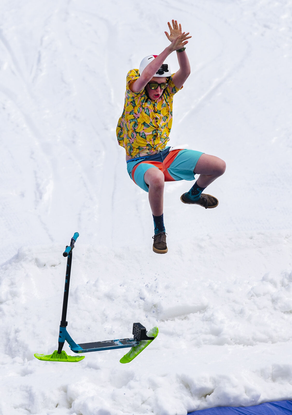 04_02_22 pond skim01534.jpg